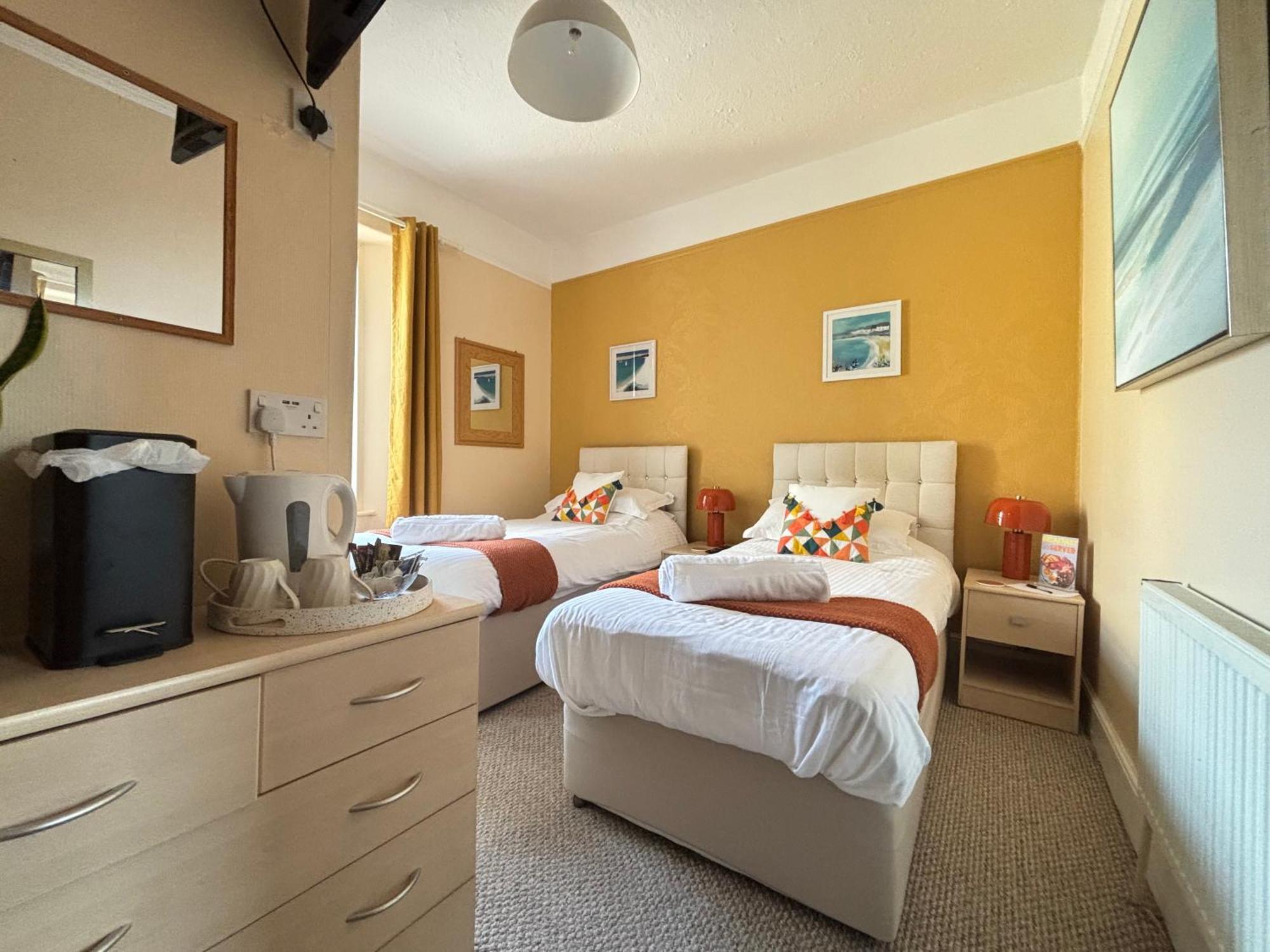 Three Palms Hotel Paignton Εξωτερικό φωτογραφία