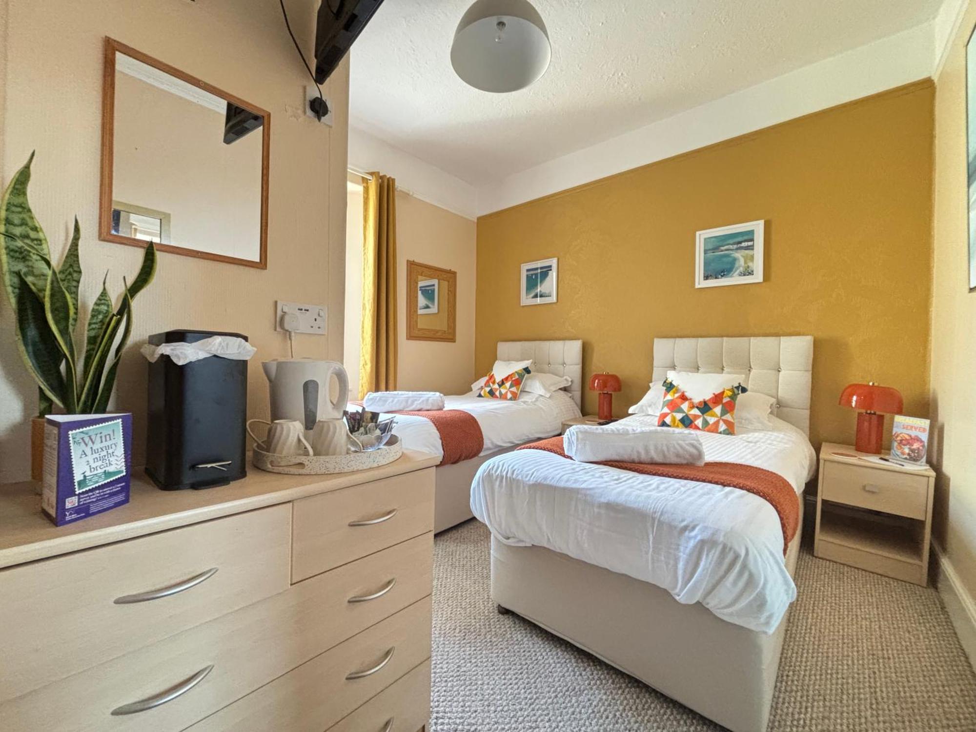 Three Palms Hotel Paignton Εξωτερικό φωτογραφία